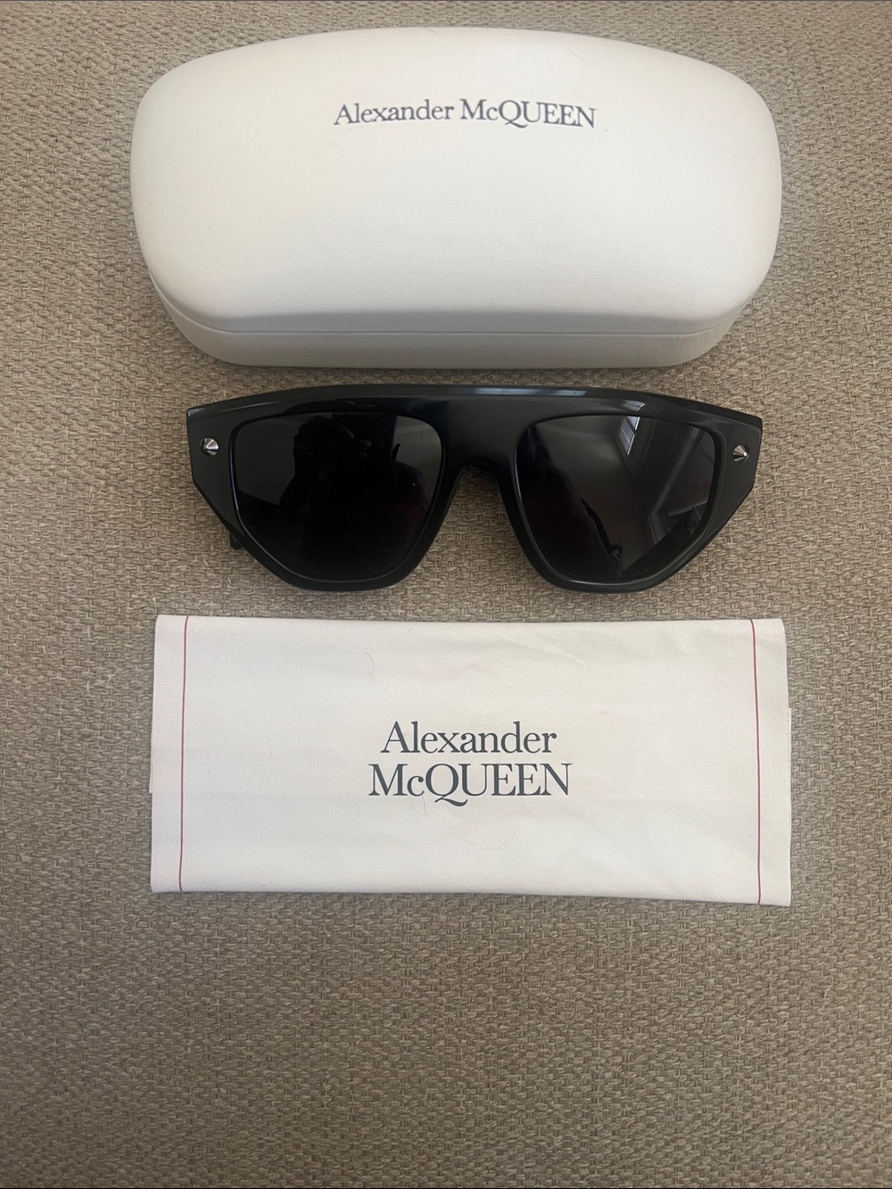 Alexander McQUEEN Black Aviator Sunglasses Unisex